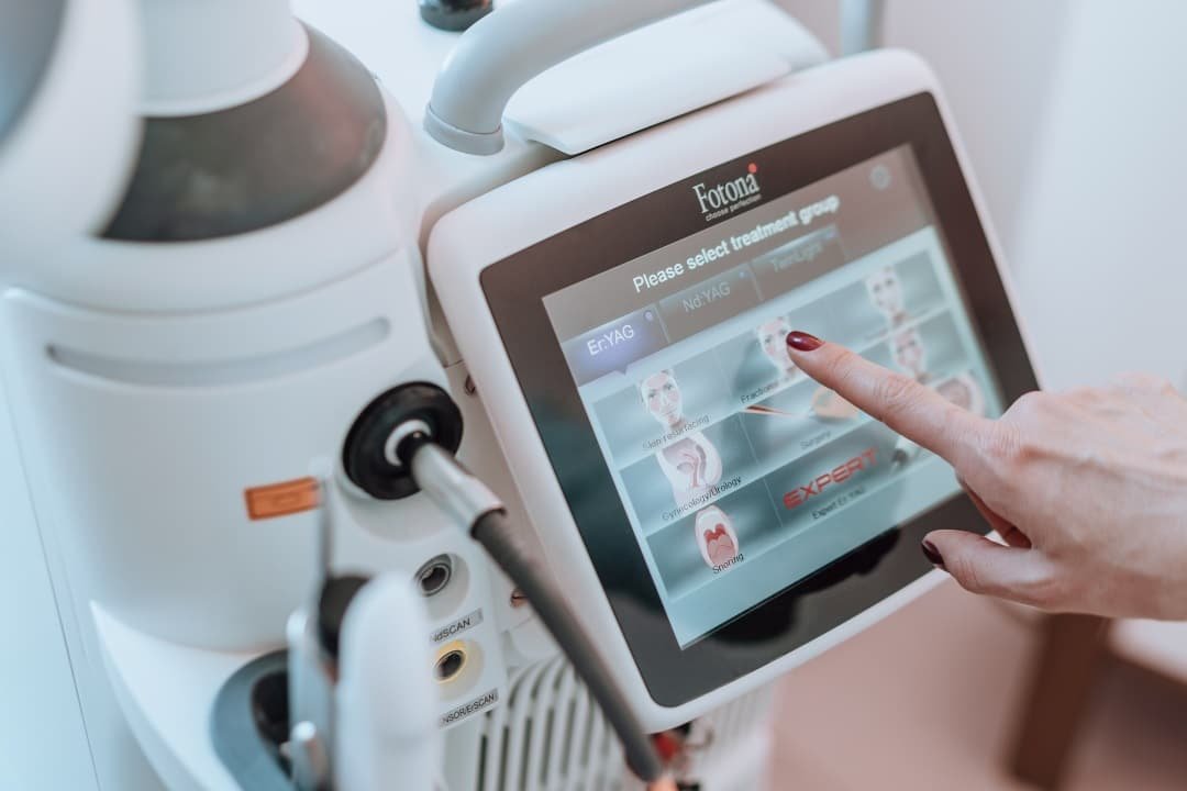Laser Fotona para Tratamento de Ronco Uma Solução Inovadora e Eficaz Laser Fotona para Tratamento de Ronco: Uma Solução Inovadora e Eficaz